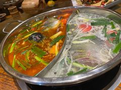 -快活林酸汤鱼鲜品火锅店(甲秀楼店)