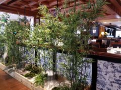 -八府香鸭·啫啫煲(华山路店)