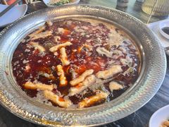 -老船舫·现做活鲜鱼馆(东郊记忆店)