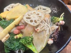 -万记麻辣烫国展总店