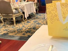 -龙虾酒吧扒房(宁波香格里拉店)