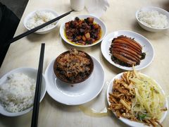 -十一街苍蝇馆子转经消江湖菜(九眼桥十一街店)