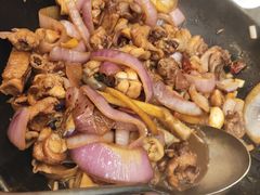 -胡须佬鸡煲四季火锅店(石厦西村直营店)