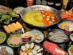 -湊湊火锅·茶憩(颐堤港店)