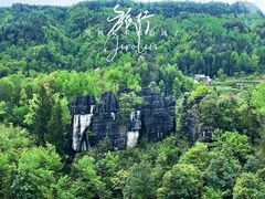 -梭布垭石林景区