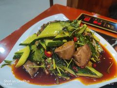 -袁小二大东北铁锅炖(吉祥村总部)