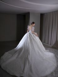 -莫小姐婚纱