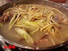 骨头锅底-东东骨头王火锅城(宝山店)