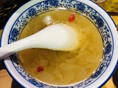 银耳莲子汤-裕鼎鲜·新中菜(八一广场万达店)