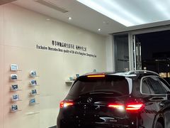 -杭州中升之星奔驰4S店(滨江店)