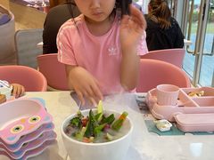 -水桶王国主题餐厅·聚会·生日派对·亲子活动·家庭套餐(亚龙湾希尔顿店)