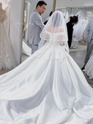 -艾米丽婚纱礼服