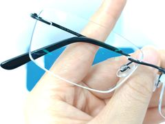 -罗伯特眼镜·蔡司官方授权(罗湖国贸店)