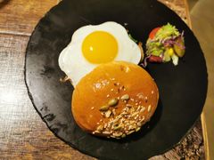 -HIGH FIVE哈福手工汉堡(桂林路店)