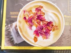 玫瑰拿铁-麦当劳(水坑尾街店)