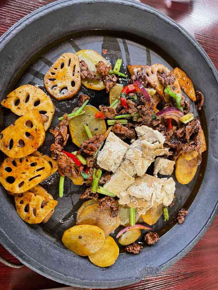 一烙锅(友谊路店)-"四个人,点了两百多块的东西,目测,估计得.