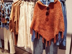 -URBAN REVIVO(西安Momopark店)