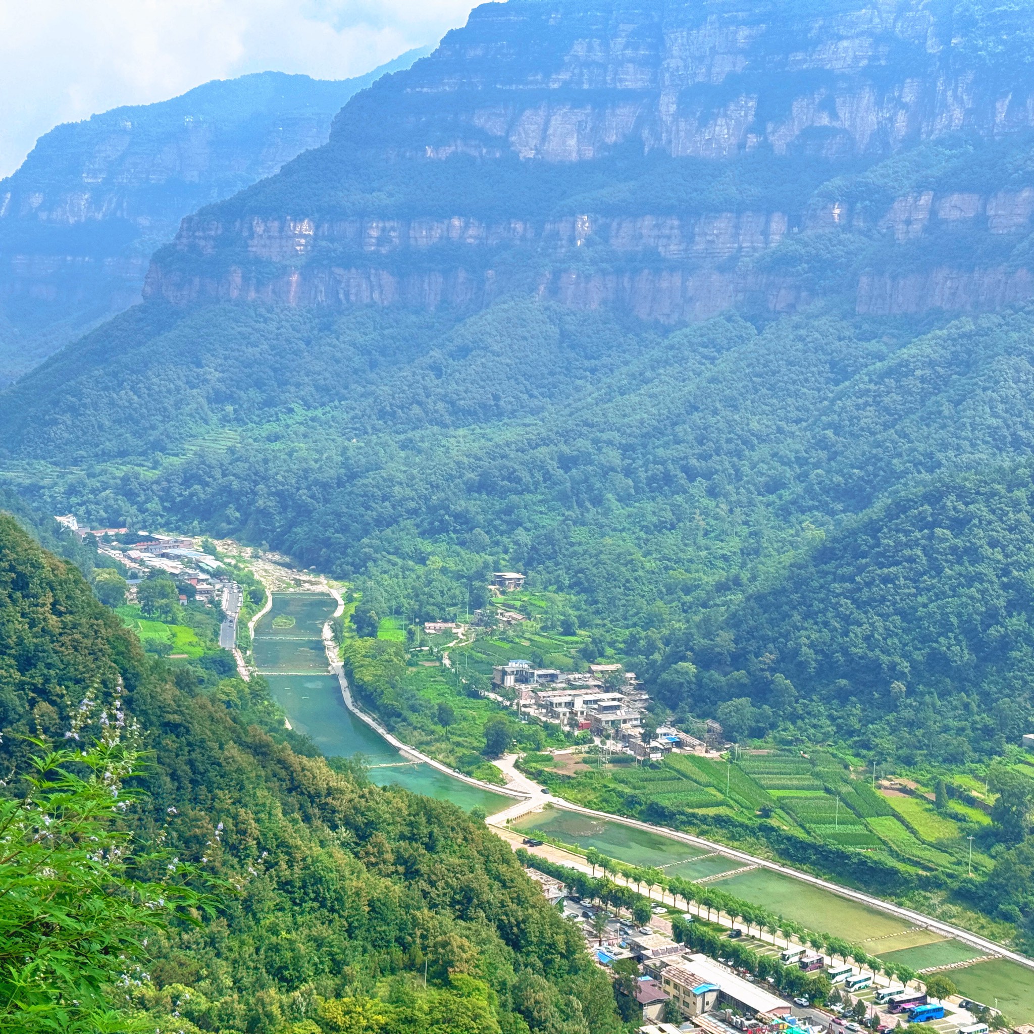 安阳林州太行山大峡谷图片