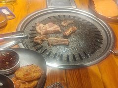 -那胡同里的小烤肉馆(开发区万达店)