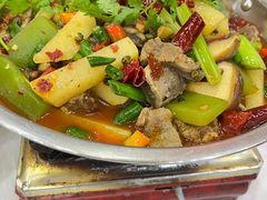 -乡土特色.冷锅鱼.牦牛肉汤锅