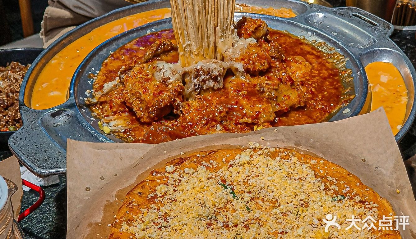 又被奇奇怪怪的菜吓傻，都太有想法了