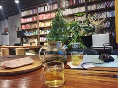 -房角石咖啡与书(吉大南校店)