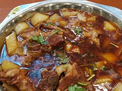 -红栌温泉山庄生态美食餐厅