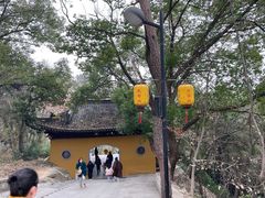 -灵岩山风景区
