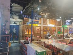 -马路牙子烧烤音乐酒馆(望京店)