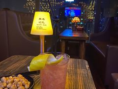 -無名记忆Music Bar夜景怀旧酒吧