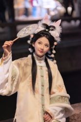 -一揽芳华汉服旗袍体验馆(拙政园店)