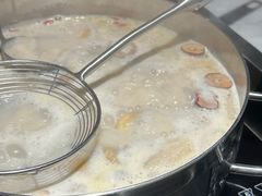 -尚尚仙·酸汤猪手·猪肚鸡火锅(华联万柳购物中心店)