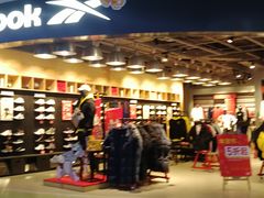 -翠微百货(龙德店)