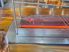 -哈尔滨小酒馆·鲜肉现穿自助烧烤(康新花园店)