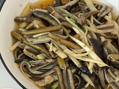 白烧鳝丝-春餐厅