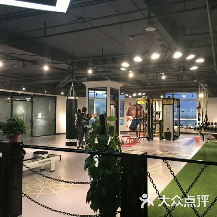 博康精英会游泳健身会所