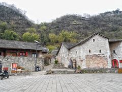 -高荡千年布依古寨旅游景区