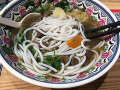 -鑫花溪牛肉米粉(天山店)