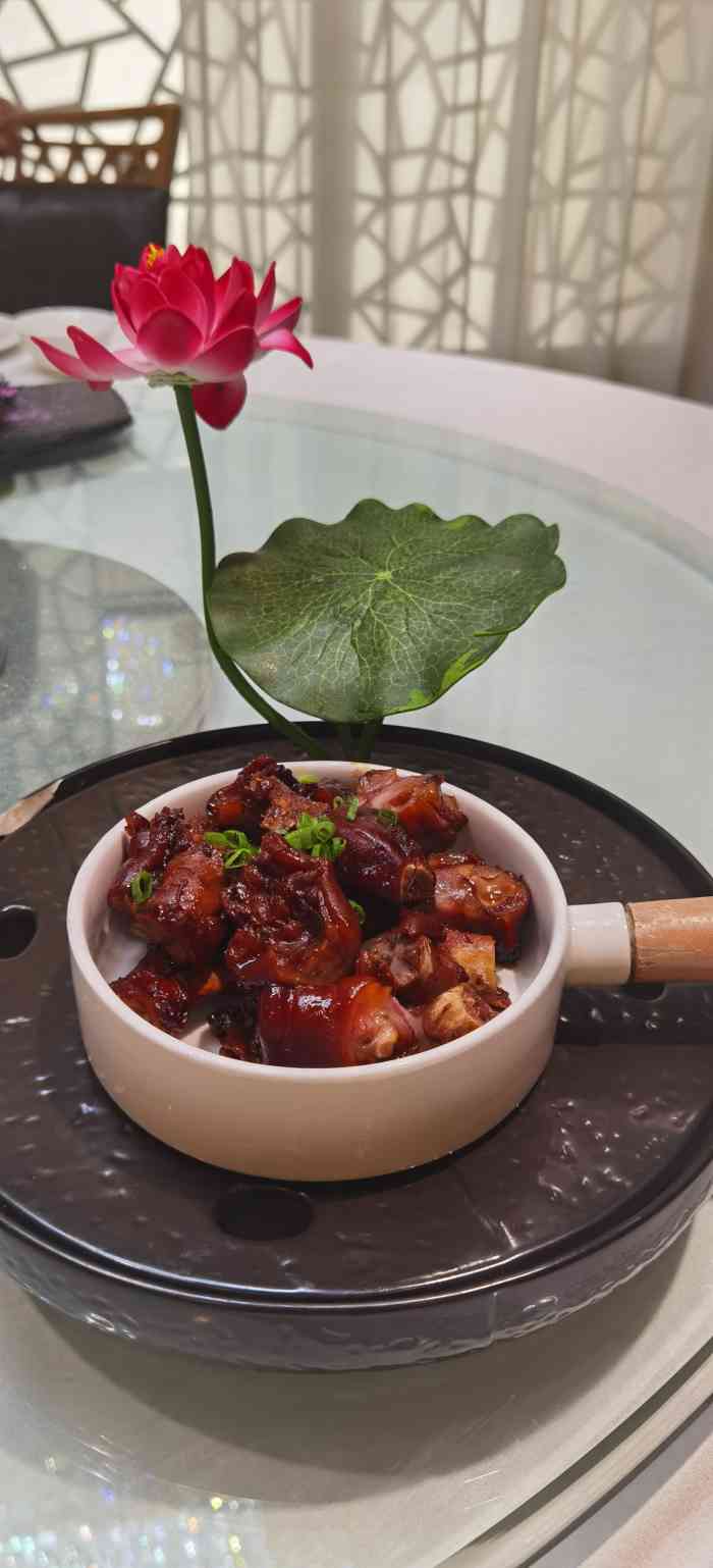 万绣园·鱼鲜馆(丰台店)-"晚上在这里吃的,一家川菜馆,藤椒鱼,炸黄.