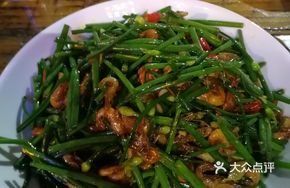 Stir-fried River Shrimp with Garlic Chives