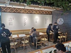 用餐区-馋三尺蟹粉小笼(人民广场店)