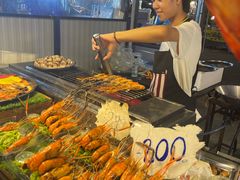 -席娜卡琳火车铁道夜市