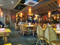 -野山舂·贵州现舂酸汤火锅(鸿通城店)