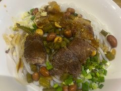 -牛八宝桂林米粉(八里庄店)