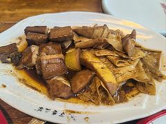 -老鼎万春卤菜(五代传承创始老店)