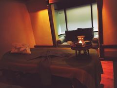 -迪瓦娜按摩和水疗中心