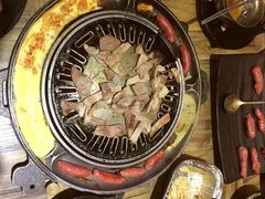 -哈哈碳都·牛肋条无限自助烤肉(台江万达店)