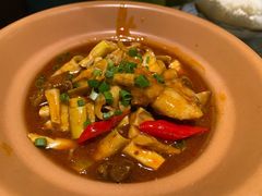 峨眉山川笋烧牛肉-周渝食惦·酸菜鱼精致川菜(横岗店)