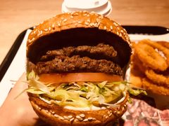 -The Habit Burger Grill 哈比特汉堡(复兴soho店)