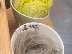 -鲁员外地锅鸡地锅鱼(龙湖江东天街店)